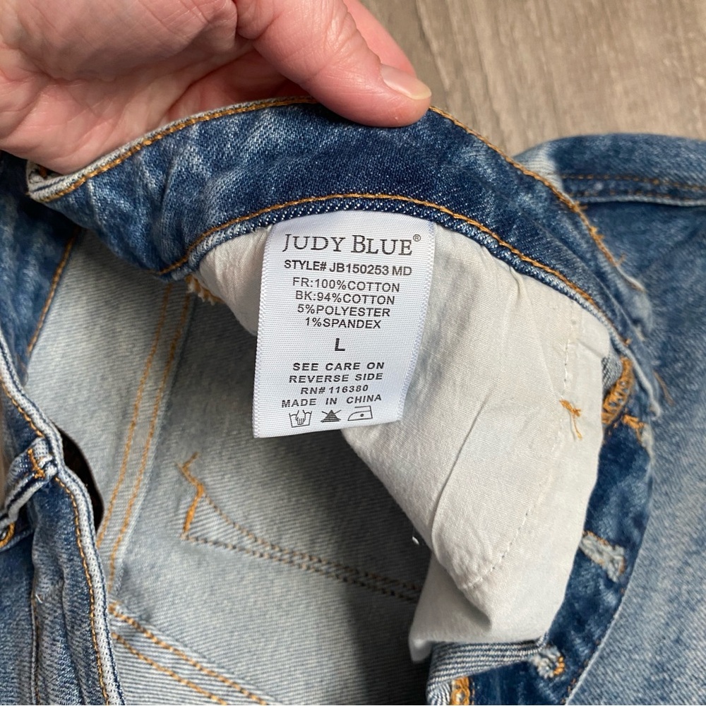 Judy Blue High Rise Distressed Blue Jeans - Picture 3 of 6